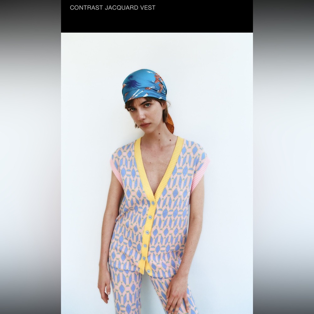 Contrast Vest